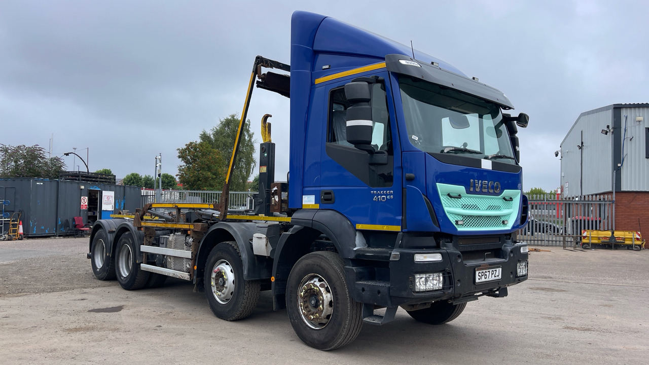 IVECO TRAKKER 410 - Camión multibasculante: foto 1 IVECO TRAKKER 410 - Camión multibasculante: foto 1