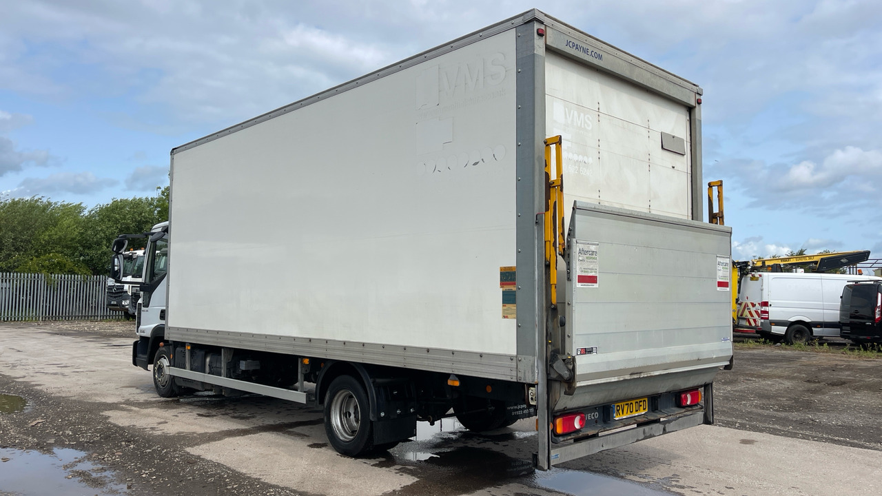 Iveco Eurocargo 75-160 - Camión caja cerrada: foto 3 Iveco Eurocargo 75-160 - Camión caja cerrada: foto 3