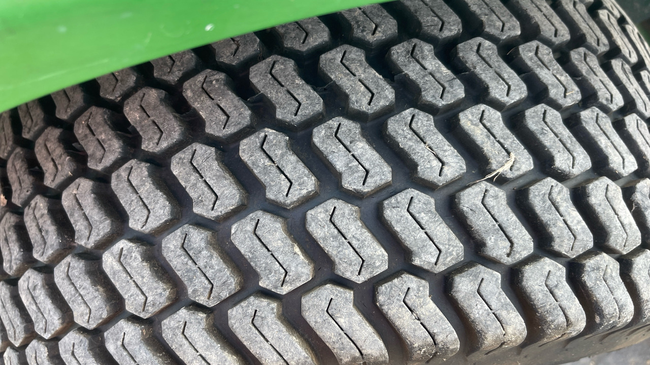 Cortacésped JOHN DEERE 1570 1570: foto 14