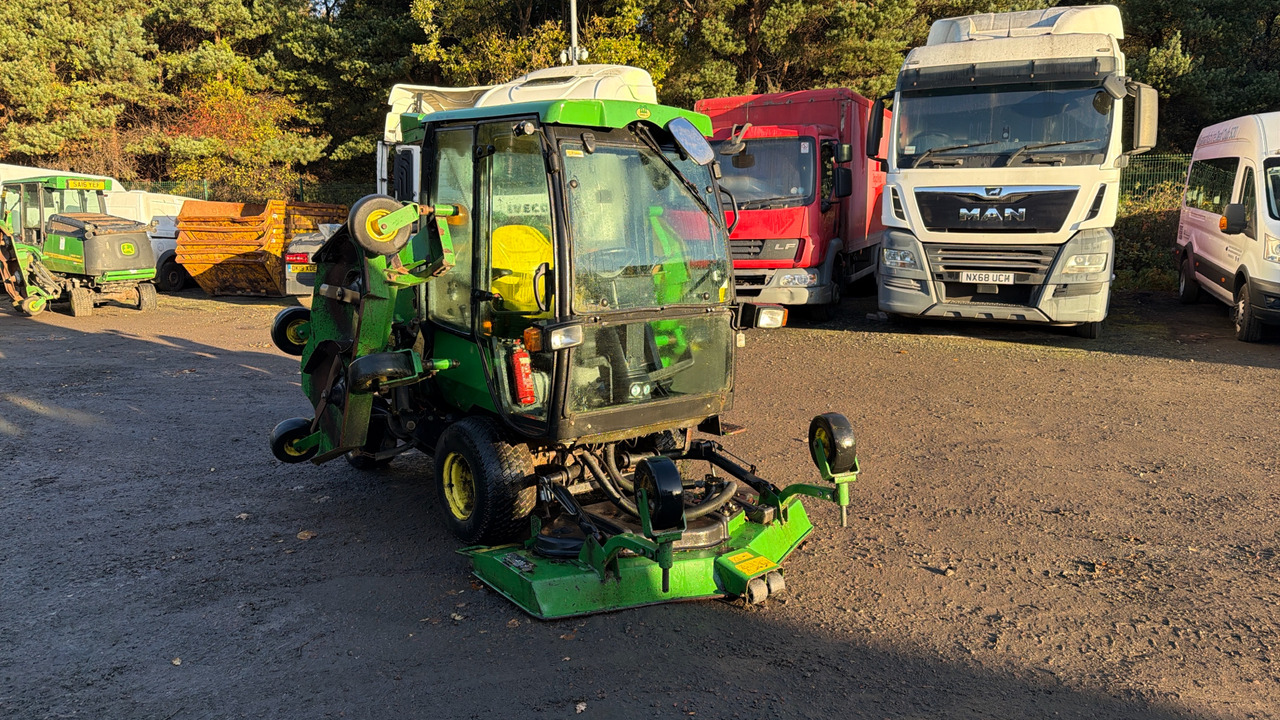 JOHN DEERE 1600 TURBO SERIES 2 - Cortacésped: foto 1 JOHN DEERE 1600 TURBO SERIES 2 - Cortacésped: foto 1
