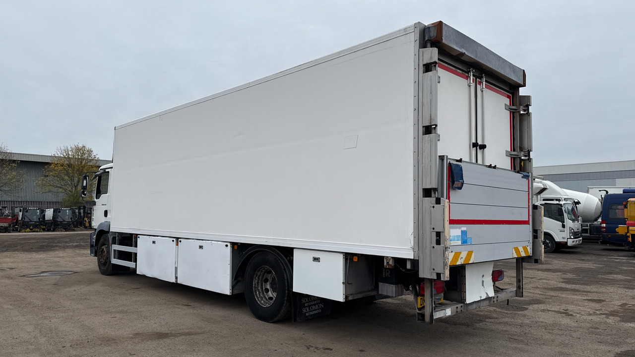 MAN TG-M 18.240 - Camión frigorífico: foto 3 MAN TG-M 18.240 - Camión frigorífico: foto 3