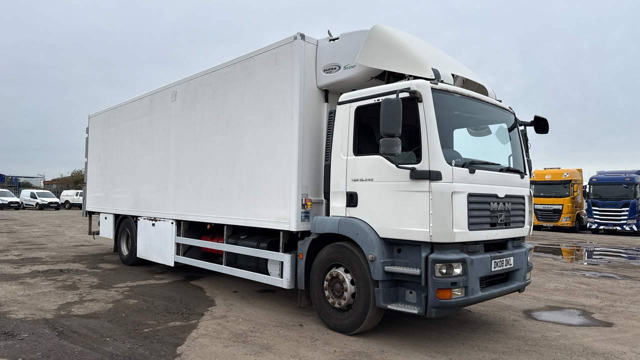 MAN TG-M 18.240 - Camión frigorífico: foto 1 MAN TG-M 18.240 - Camión frigorífico: foto 1