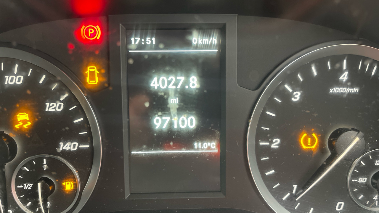 Furgón MERCEDES-BENZ VITO 110 CDI Progressive: foto 12