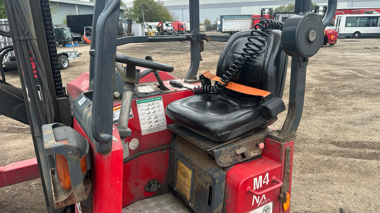 MOFFETT M4 20.3 - Carretilla elevadora transportable: foto 5 MOFFETT M4 20.3 - Carretilla elevadora transportable: foto 5