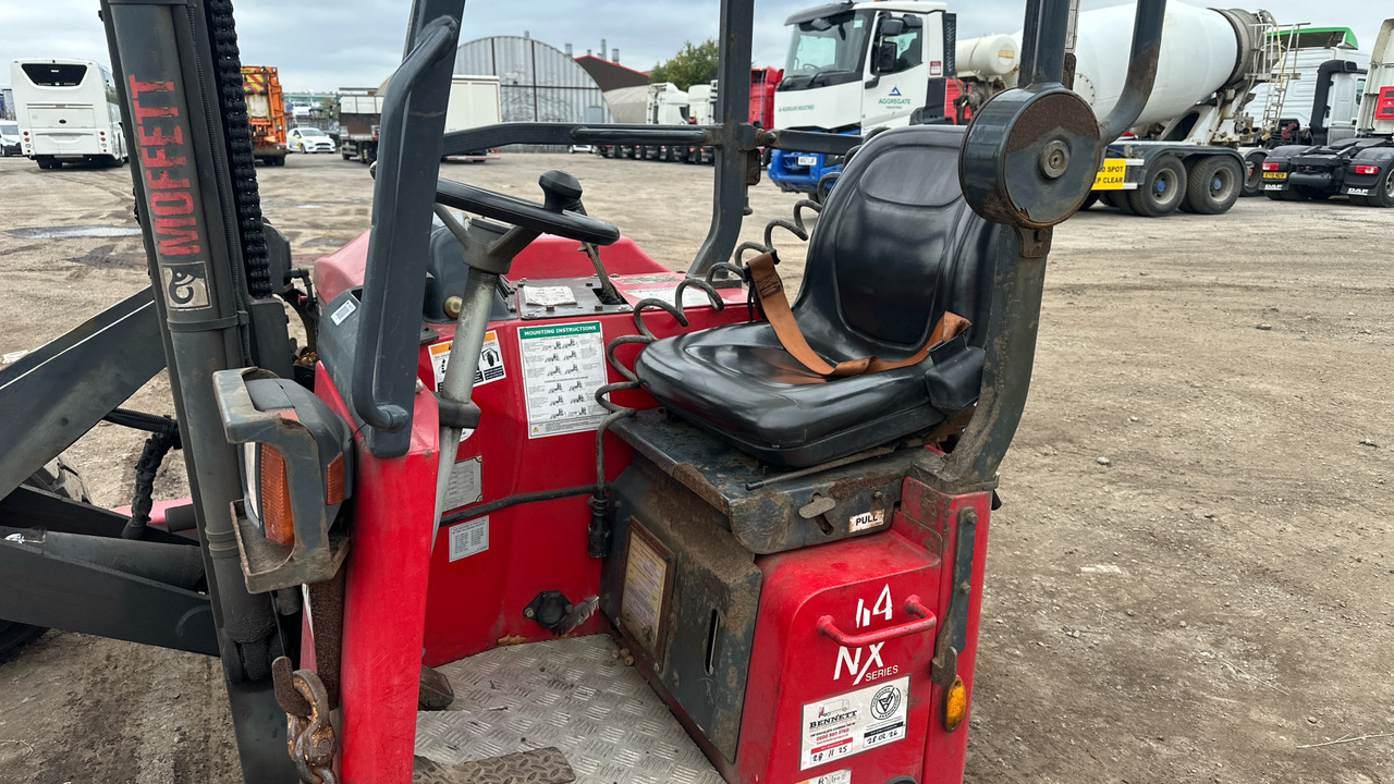 MOFFETT M4  20.3 - Carretilla elevadora transportable: foto 5 MOFFETT M4  20.3 - Carretilla elevadora transportable: foto 5