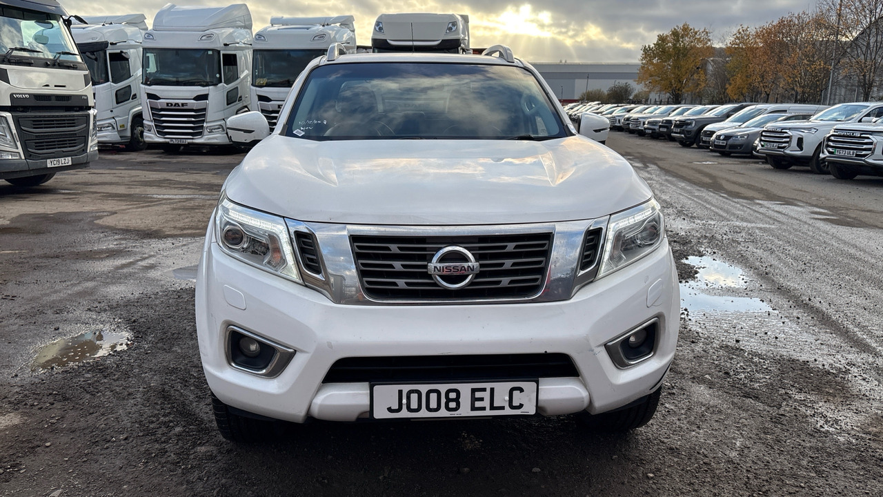 Pick-up Nissan Navara Tekna 2.3 DCI 190PS: foto 12