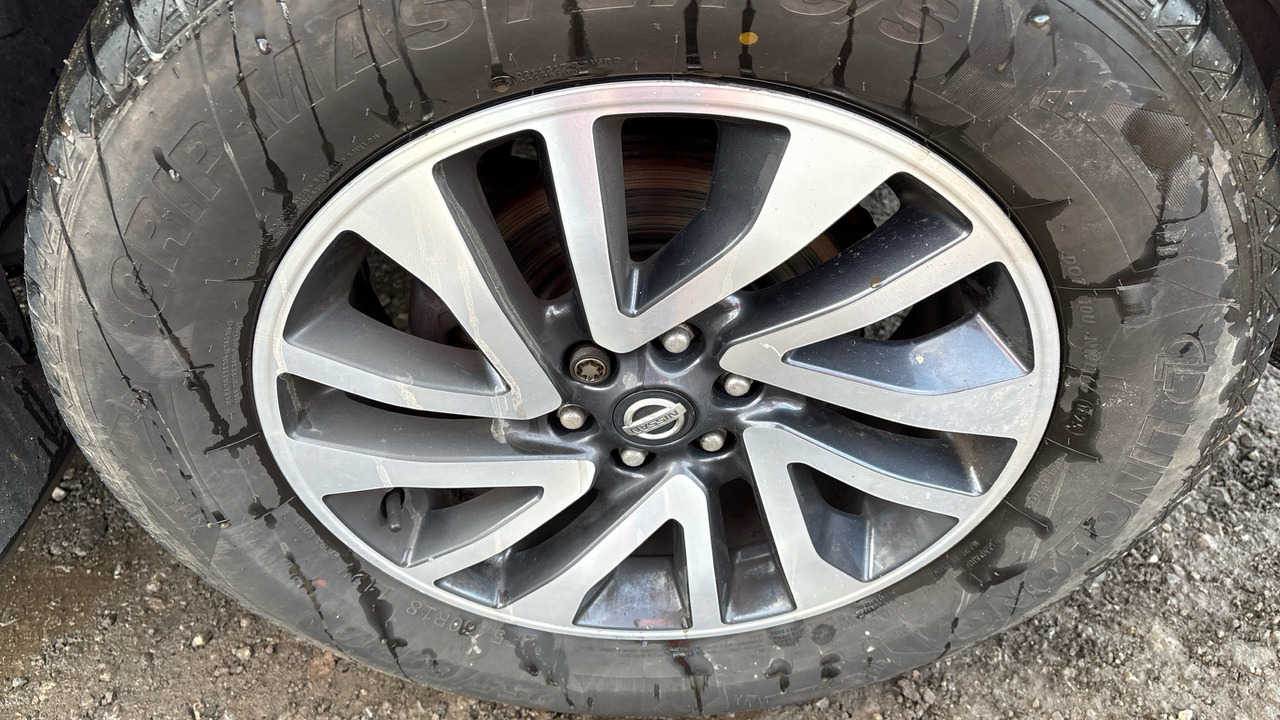 Pick-up Nissan Navara Tekna 2.3 DCI 190PS: foto 30