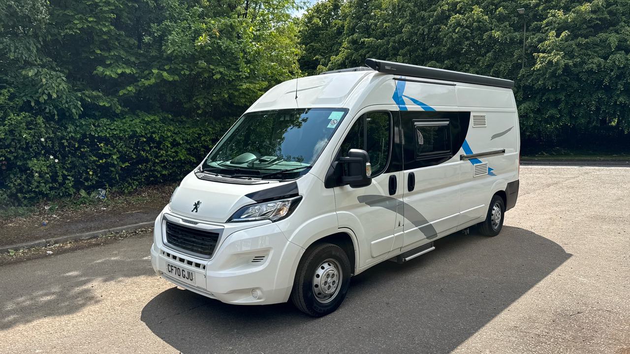 PEUGEOT BOXER 335 2.2 BLUEHDI PROFESSIONAL 140PS - Cámper: foto 2 PEUGEOT BOXER 335 2.2 BLUEHDI PROFESSIONAL 140PS - Cámper: foto 2