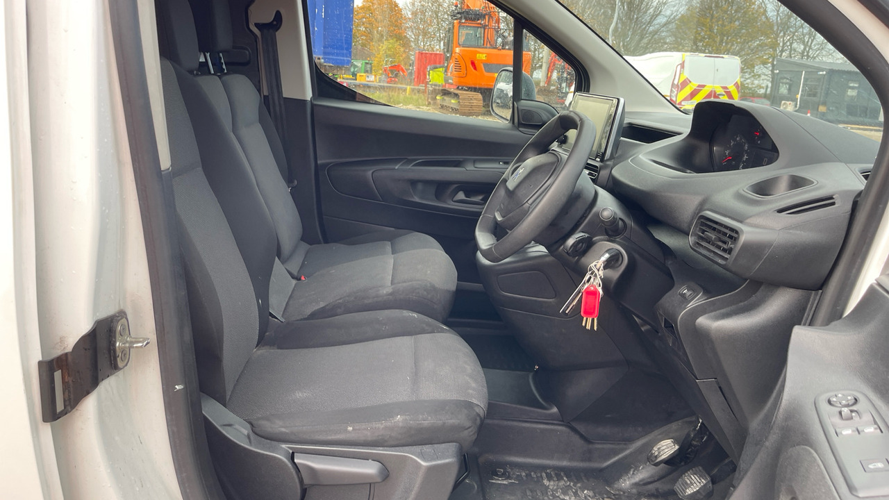 PEUGEOT PARTNER 850 1.5 BLUE HDI 100PS - Furgoneta pequeña: foto 5 PEUGEOT PARTNER 850 1.5 BLUE HDI 100PS - Furgoneta pequeña: foto 5