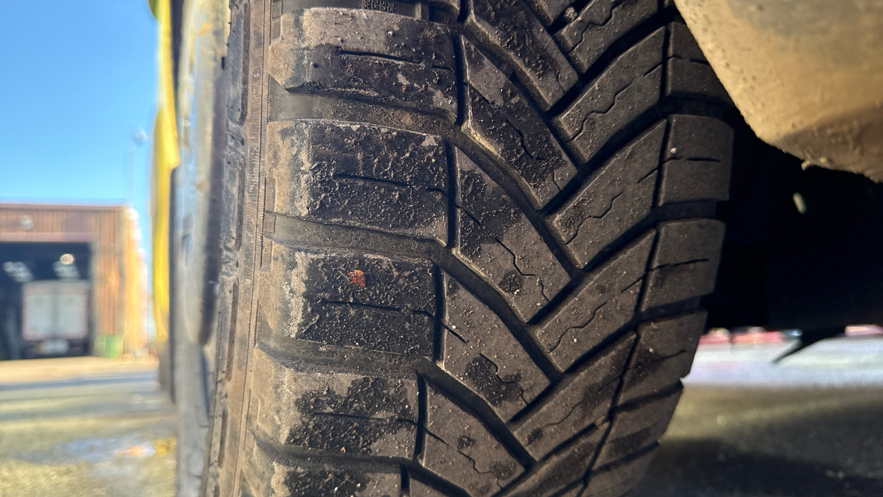 Ambulancia RENAULT MASTER 150.39: foto 16 Ambulancia RENAULT MASTER 150.39: foto 16