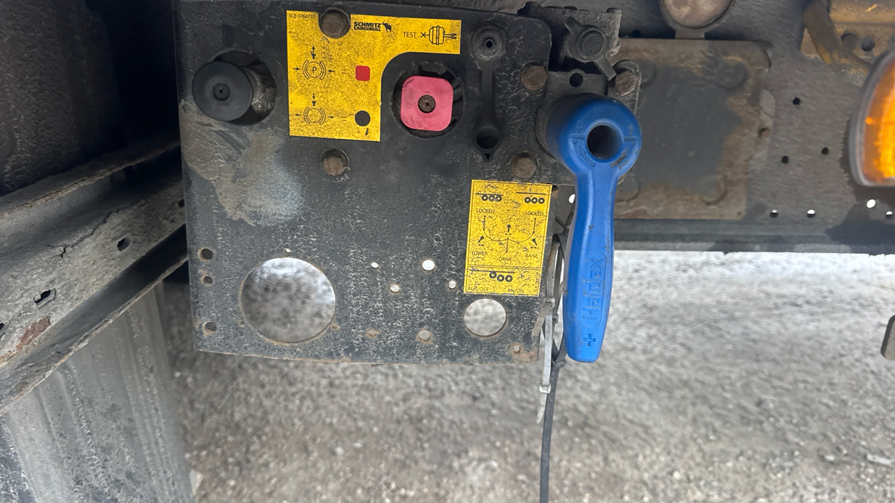 Remolque SCHMITZ CURTAINSIDE MEGA EUROLINER: foto 17 Remolque SCHMITZ CURTAINSIDE MEGA EUROLINER: foto 17