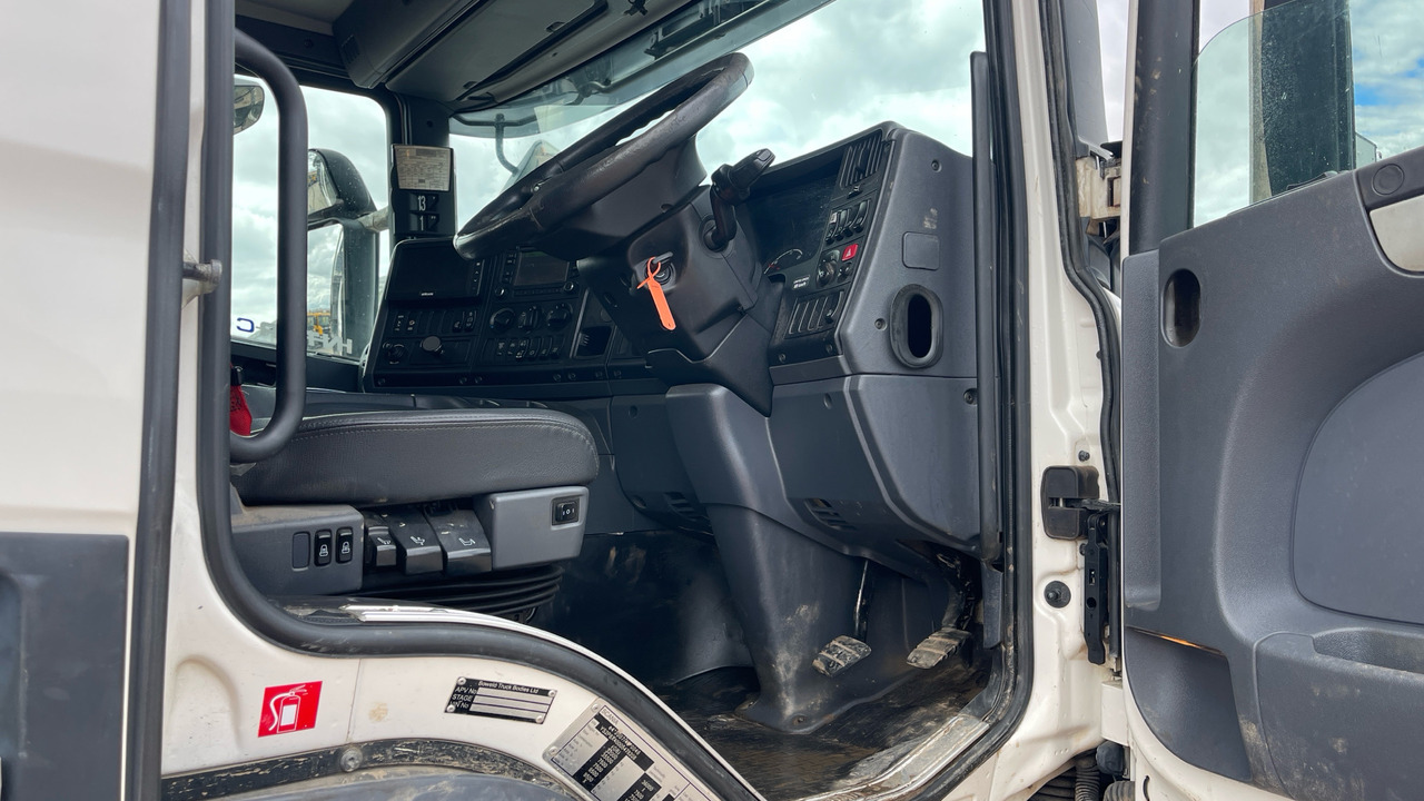SCANIA P 410 - Camión volquete: foto 5 SCANIA P 410 - Camión volquete: foto 5