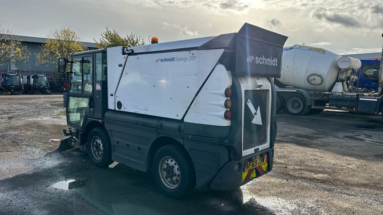 SCHMIDT SWINGO 200 - Barredora vial: foto 3 SCHMIDT SWINGO 200 - Barredora vial: foto 3