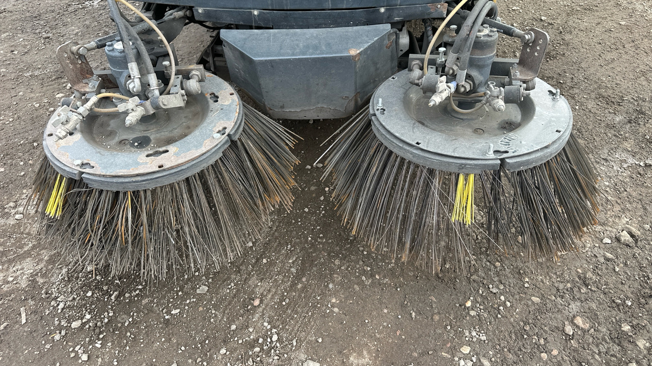 Barredora vial SCHMIDT SWINGO 200: foto 20 Barredora vial SCHMIDT SWINGO 200: foto 20