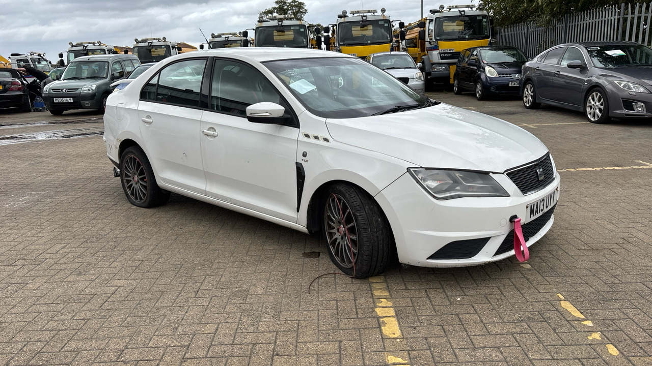 SEAT TOLEDO SX 1.6 TDI - Hatchback: foto 1 SEAT TOLEDO SX 1.6 TDI - Hatchback: foto 1
