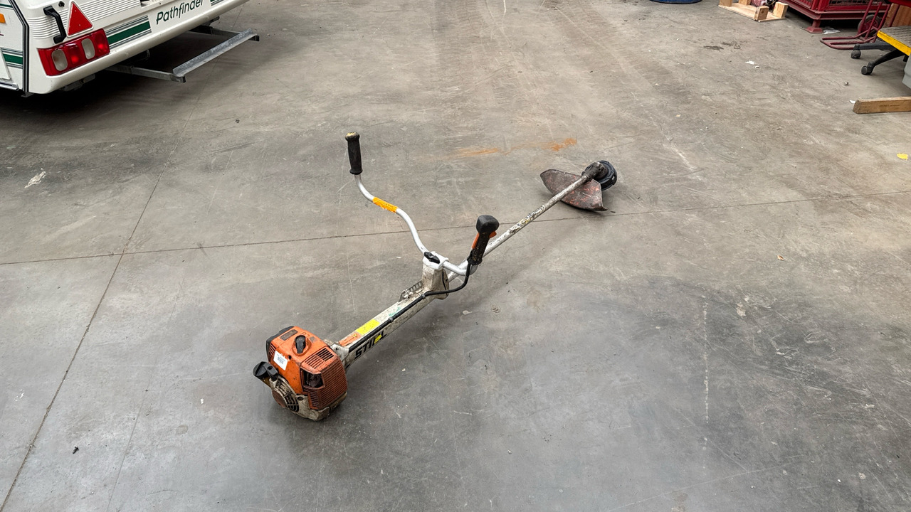 STIHL FS45C STRIMMER - Equipo de construcción: foto 4 STIHL FS45C STRIMMER - Equipo de construcción: foto 4