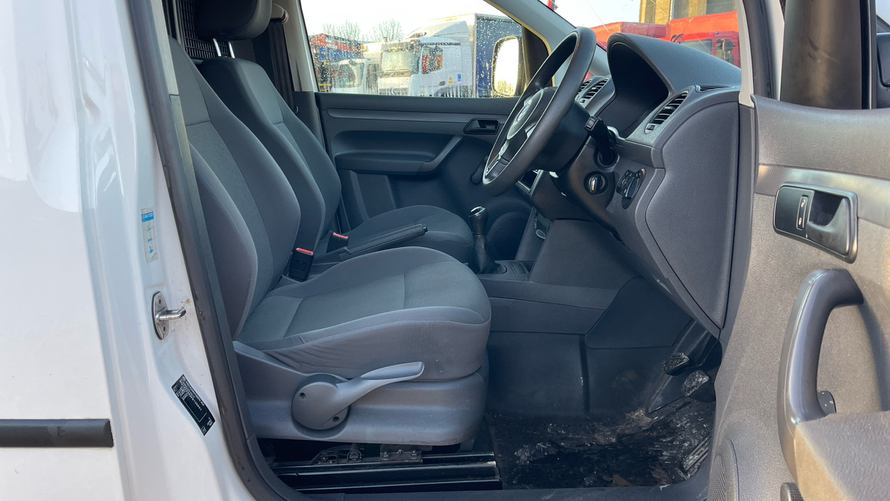 VOLKSWAGEN CADDY C20 STARTLINE 1.6 TDI 75PS - Furgoneta pequeña: foto 5 VOLKSWAGEN CADDY C20 STARTLINE 1.6 TDI 75PS - Furgoneta pequeña: foto 5