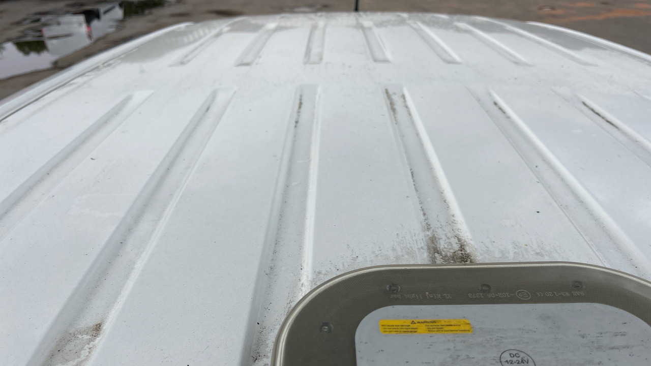 Furgoneta pequeña Vauxhall Combo Cargo 2300 1.5 TURBO D 100PS: foto 25 Furgoneta pequeña Vauxhall Combo Cargo 2300 1.5 TURBO D 100PS: foto 25