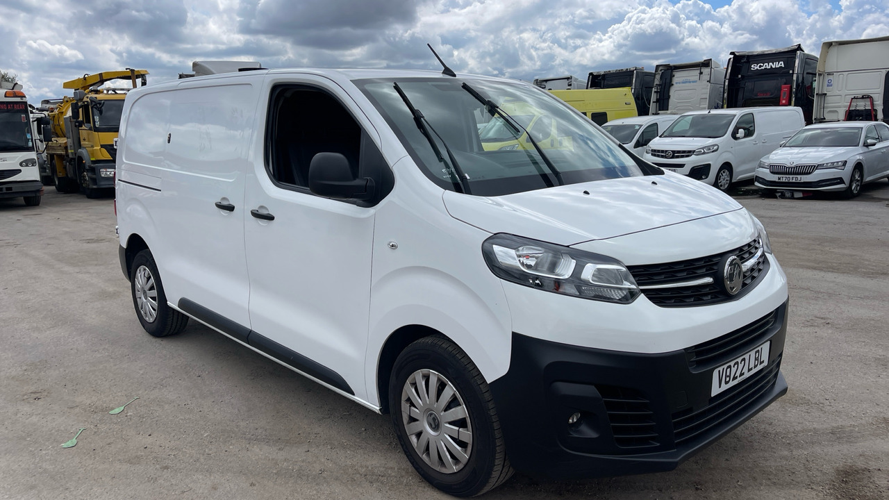 Vauxhall Vivaro 2900 1.5D 100PS - Furgoneta pequeña: foto 1 Vauxhall Vivaro 2900 1.5D 100PS - Furgoneta pequeña: foto 1