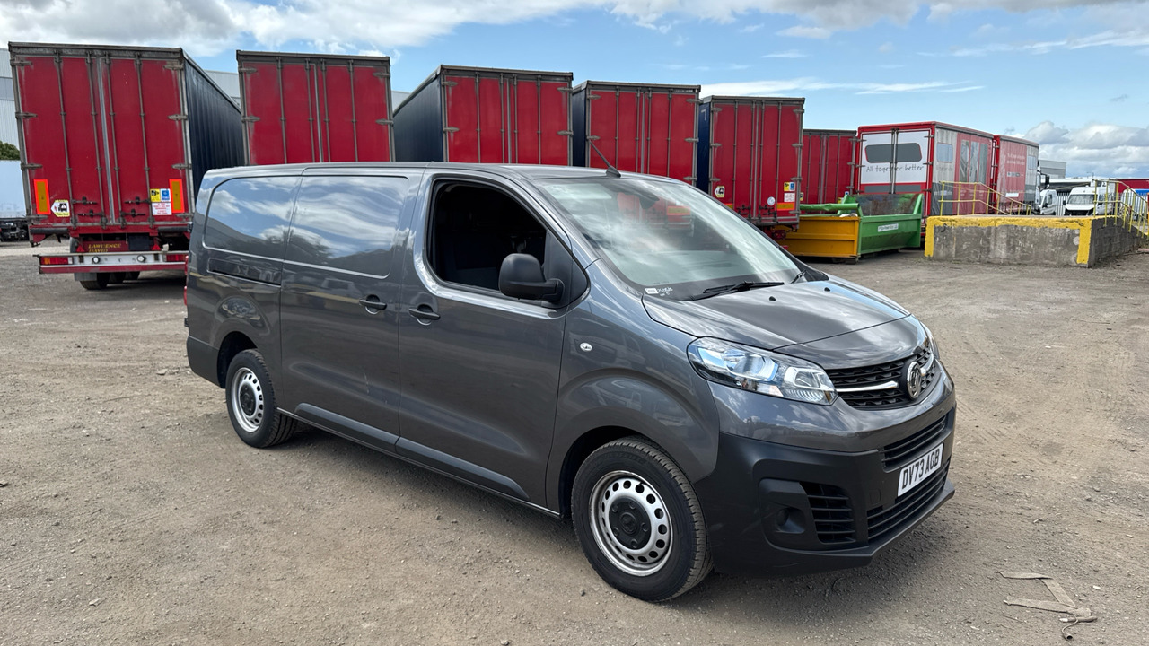 Vauxhall Vivaro 3100 2.0D 145PS PRIME - Furgoneta pequeña: foto 1 Vauxhall Vivaro 3100 2.0D 145PS PRIME - Furgoneta pequeña: foto 1