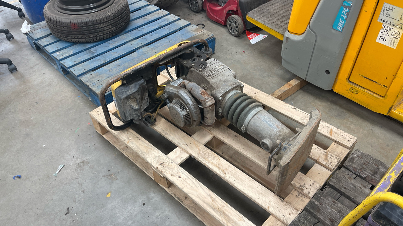 WACKER NEUSON BS-50-21 WHACKER PLATE, PETROL (UNTESTED) - Equipo de construcción: foto 2 WACKER NEUSON BS-50-21 WHACKER PLATE, PETROL (UNTESTED) - Equipo de construcción: foto 2