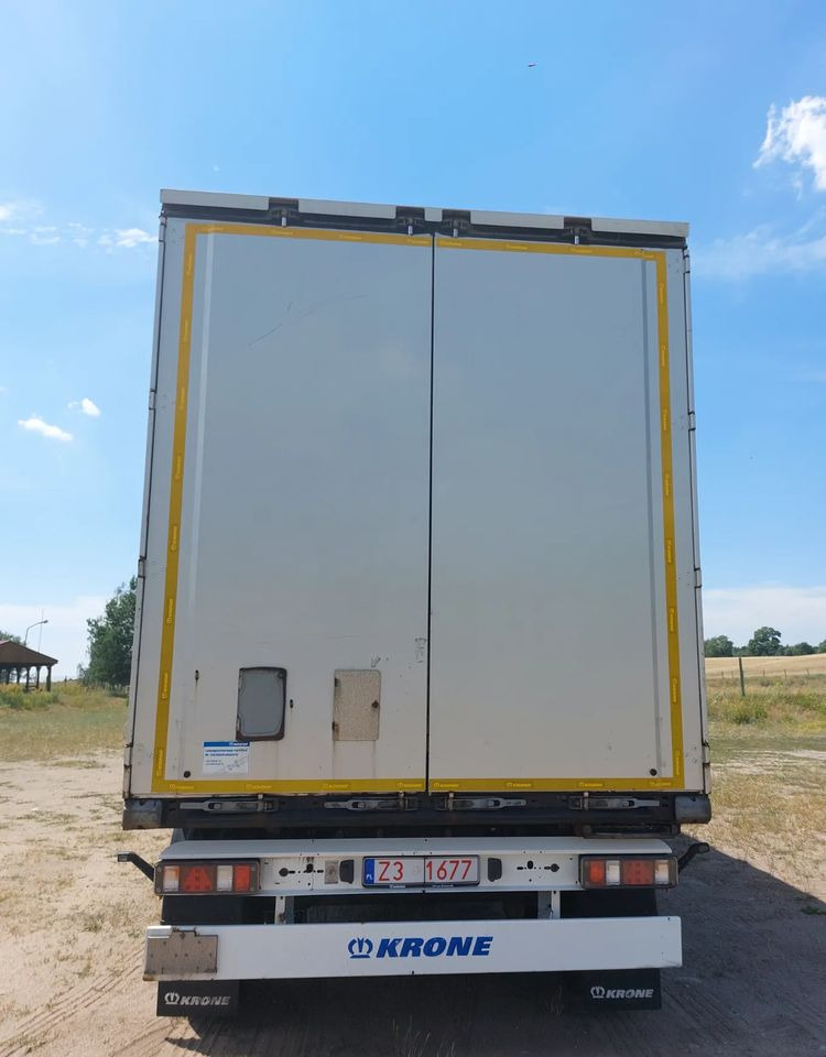 Krone Firanka - Remolque con toldo: foto 4 Krone Firanka - Remolque con toldo: foto 4