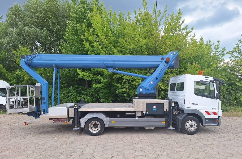 Mercedes-Benz Wumag WT 300 - Plataforma telescopica: foto 1 Mercedes-Benz Wumag WT 300 - Plataforma telescopica: foto 1