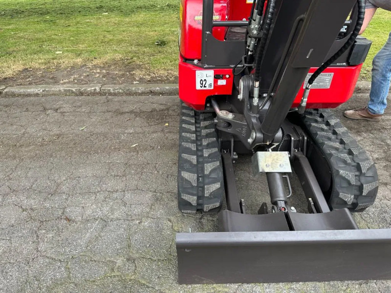 Rhino Rhinoceros XN18 - Miniexcavadora: foto 4 Rhino Rhinoceros XN18 - Miniexcavadora: foto 4