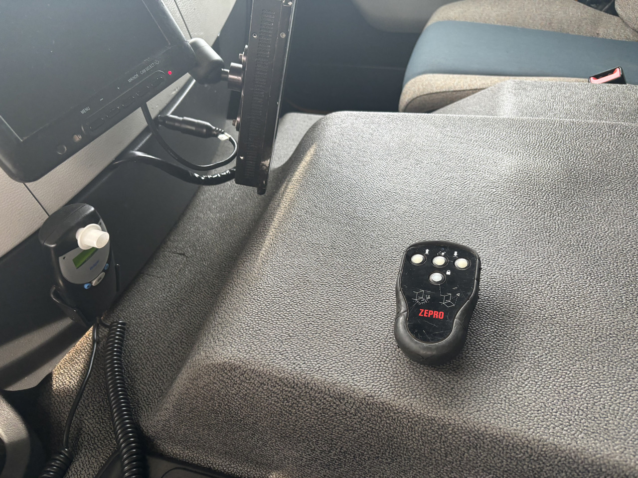 Camión frigorífico VOLVO FE 320: foto 8