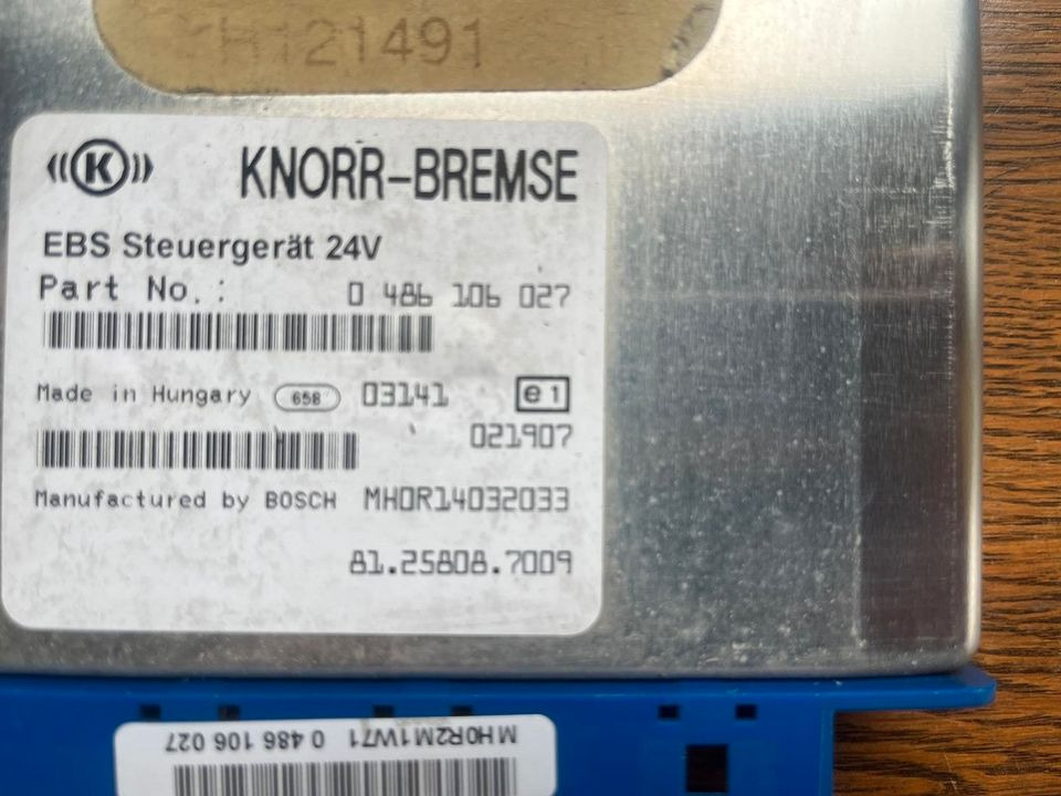 MAN KNORR BREMSE EBS Steuergerät 81.25808.7009 - Unidad de control para Camión: foto 2 MAN KNORR BREMSE EBS Steuergerät 81.25808.7009 - Unidad de control para Camión: foto 2