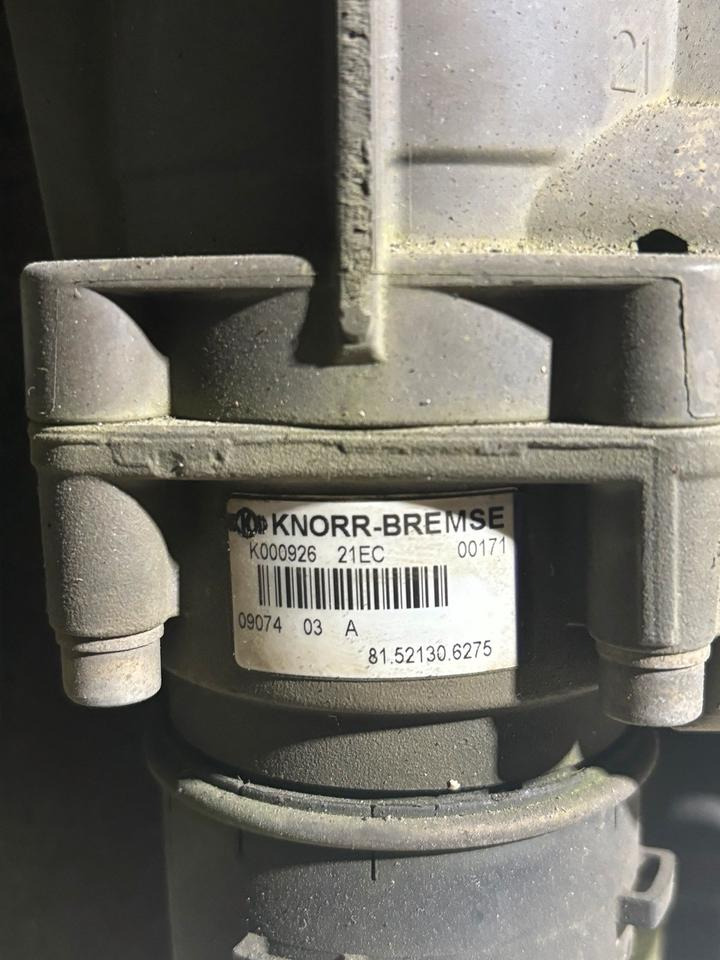 MAN KNRORR-BREMSE Fußbremsventil 81.52130-6275 - Pedal para Camión: foto 4 MAN KNRORR-BREMSE Fußbremsventil 81.52130-6275 - Pedal para Camión: foto 4