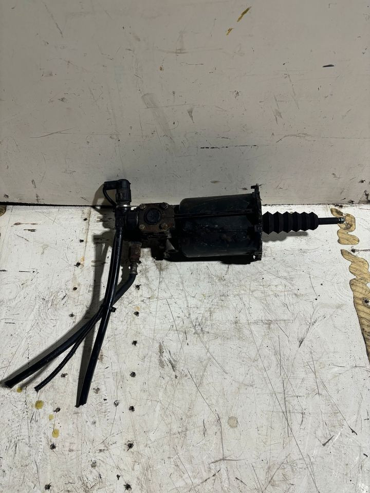 MAN Kupplungsverstärker WABCO 9700514120 / 81307256084 - Embrague y piezas para Camión: foto 2 MAN Kupplungsverstärker WABCO 9700514120 / 81307256084 - Embrague y piezas para Camión: foto 2