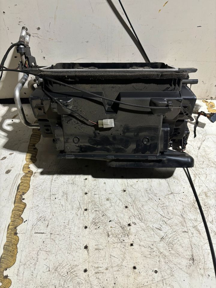 MAN TGA Innenraum Gebläse/Heizung 81.61900.6395 - Ventilador para Camión: foto 5 MAN TGA Innenraum Gebläse/Heizung 81.61900.6395 - Ventilador para Camión: foto 5