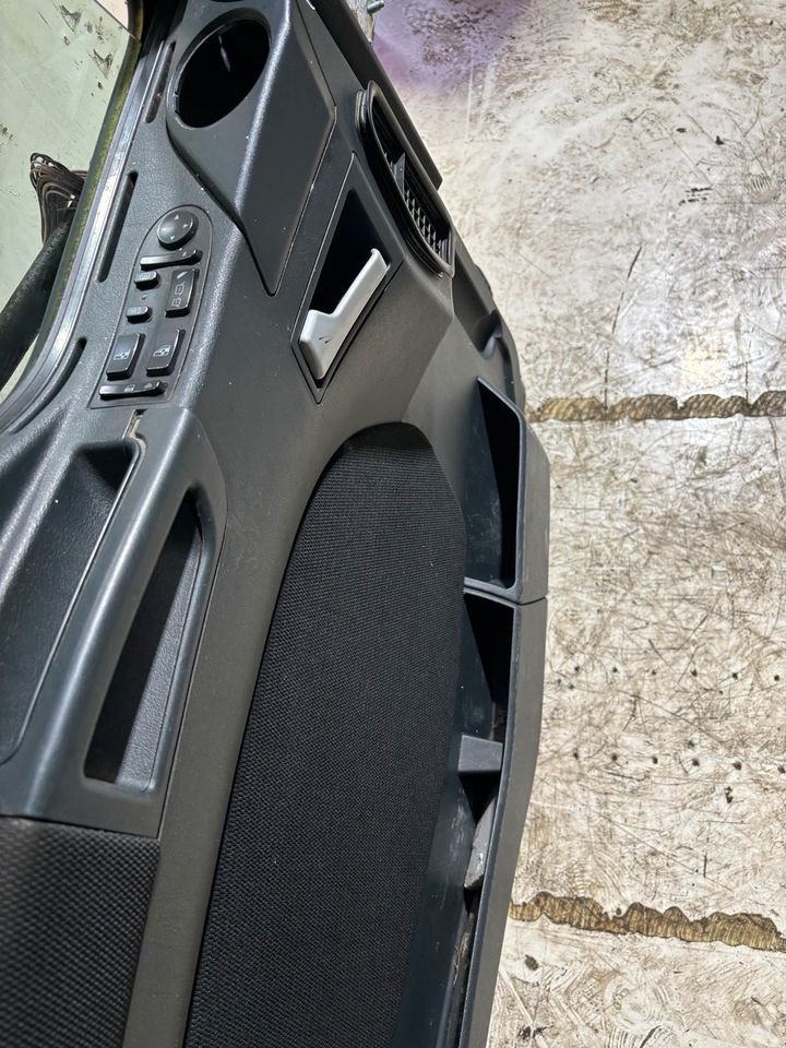 MAN TGL Fahrertür,grau Spiegel&Innenverkleidung Euro 5/6 LN 24 - Puerta y piezas para Camión: foto 5 MAN TGL Fahrertür,grau Spiegel&Innenverkleidung Euro 5/6 LN 24 - Puerta y piezas para Camión: foto 5