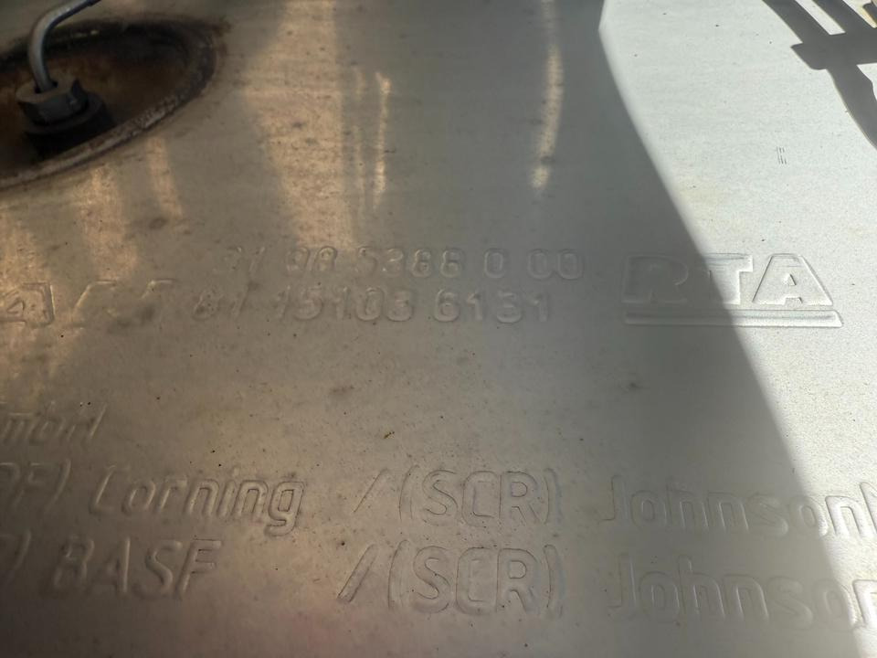 MAN TGX EU6 Katalysator / Auspuff 81.151036131 - Convertidor catalítico para Camión: foto 4 MAN TGX EU6 Katalysator / Auspuff 81.151036131 - Convertidor catalítico para Camión: foto 4