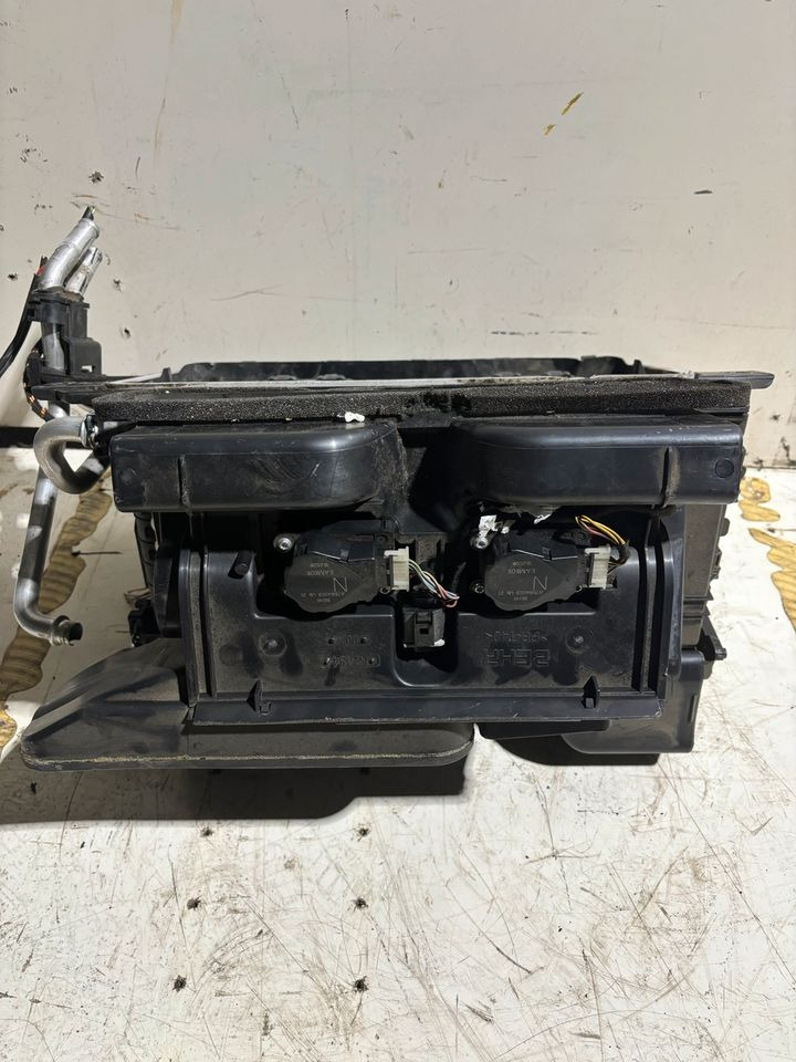 MAN TGX/TGS Innenraum Gebläse/Heizung 81.61900.6400 - Ventilador para Camión: foto 5 MAN TGX/TGS Innenraum Gebläse/Heizung 81.61900.6400 - Ventilador para Camión: foto 5
