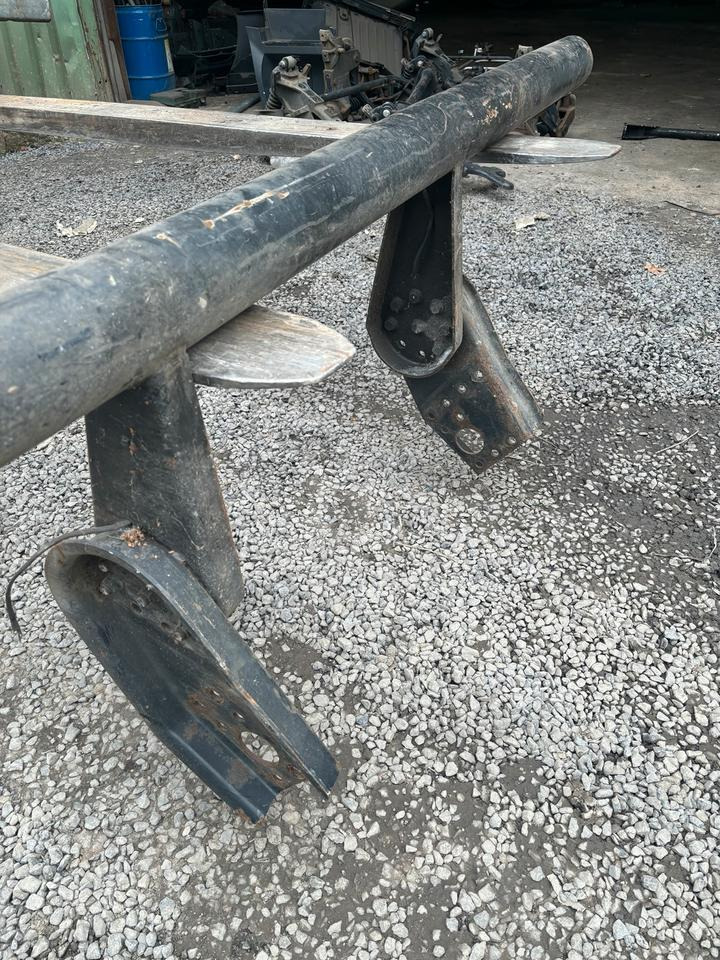 MAN TGX,TGS,TGA,TGM Unterfahrschutz - Bastidor/ Chasis para Camión: foto 3 MAN TGX,TGS,TGA,TGM Unterfahrschutz - Bastidor/ Chasis para Camión: foto 3