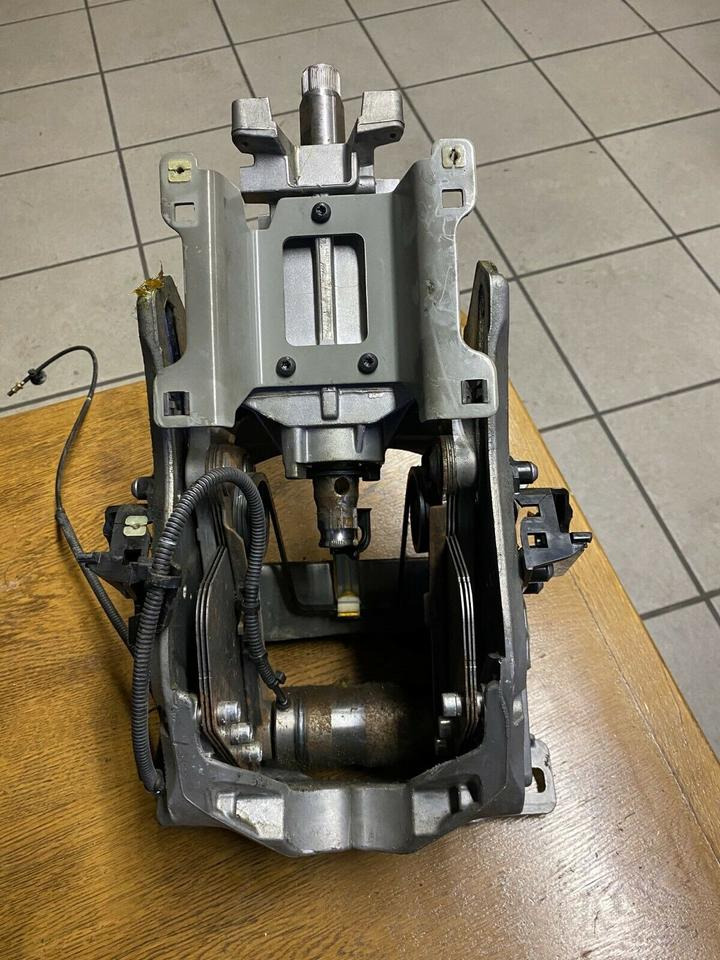 Mercedes Actros MP4 Lenksäule Lenkung - Columna de dirección para Camión: foto 1 Mercedes Actros MP4 Lenksäule Lenkung - Columna de dirección para Camión: foto 1