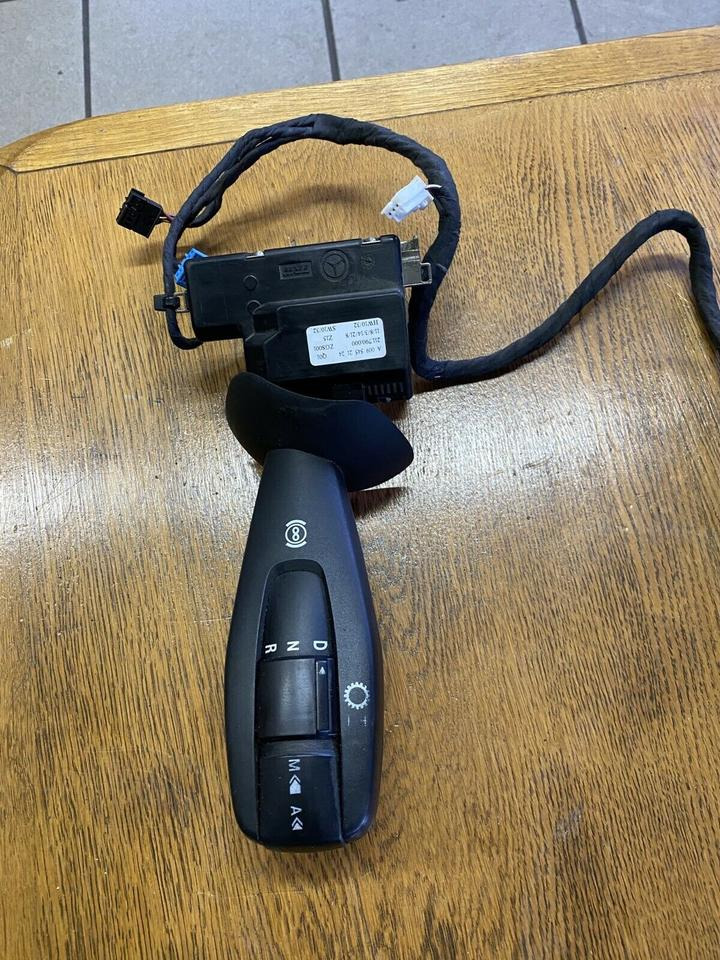 Mercedes Actros MP4 Lenkstockhalter, Schalter Schalthebel - Cabina e interior para Camión: foto 1 Mercedes Actros MP4 Lenkstockhalter, Schalter Schalthebel - Cabina e interior para Camión: foto 1