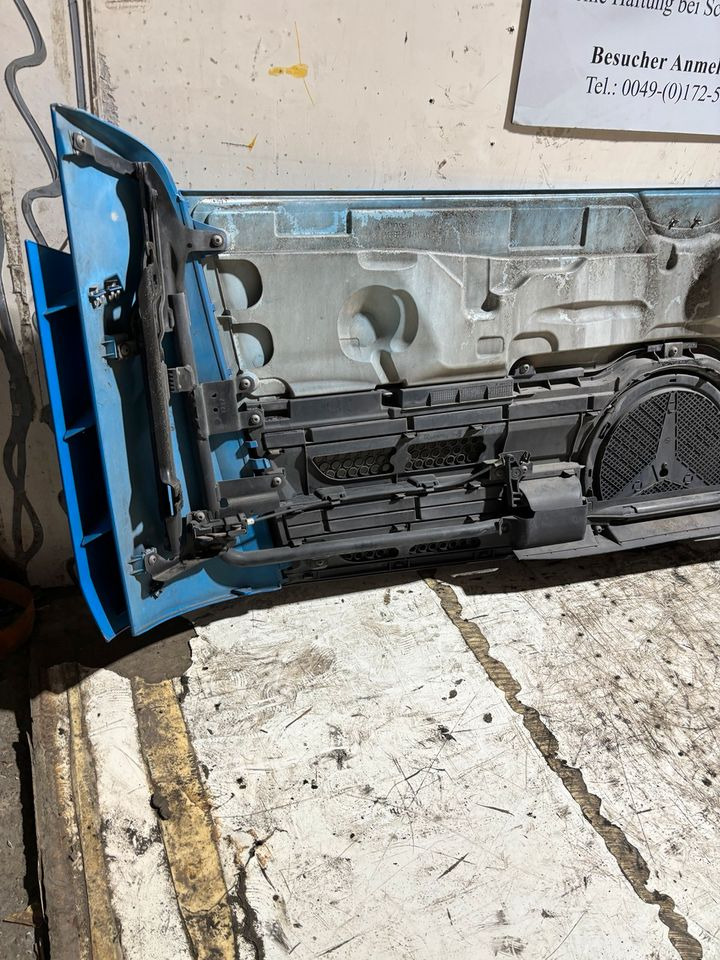 Mercedes Actros MP4 Motorhaube A9607500309 - Capota para Camión: foto 5 Mercedes Actros MP4 Motorhaube A9607500309 - Capota para Camión: foto 5
