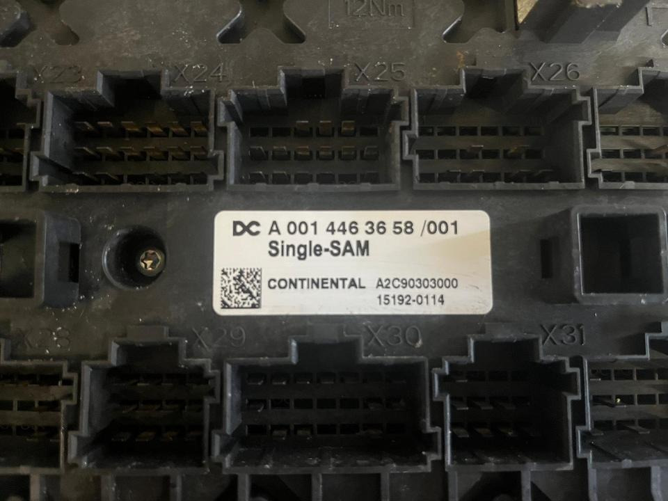 Mercedes Actros MP4 Single-SAM Sicherungskasten A0014463658 - Fusible para Camión: foto 3 Mercedes Actros MP4 Single-SAM Sicherungskasten A0014463658 - Fusible para Camión: foto 3