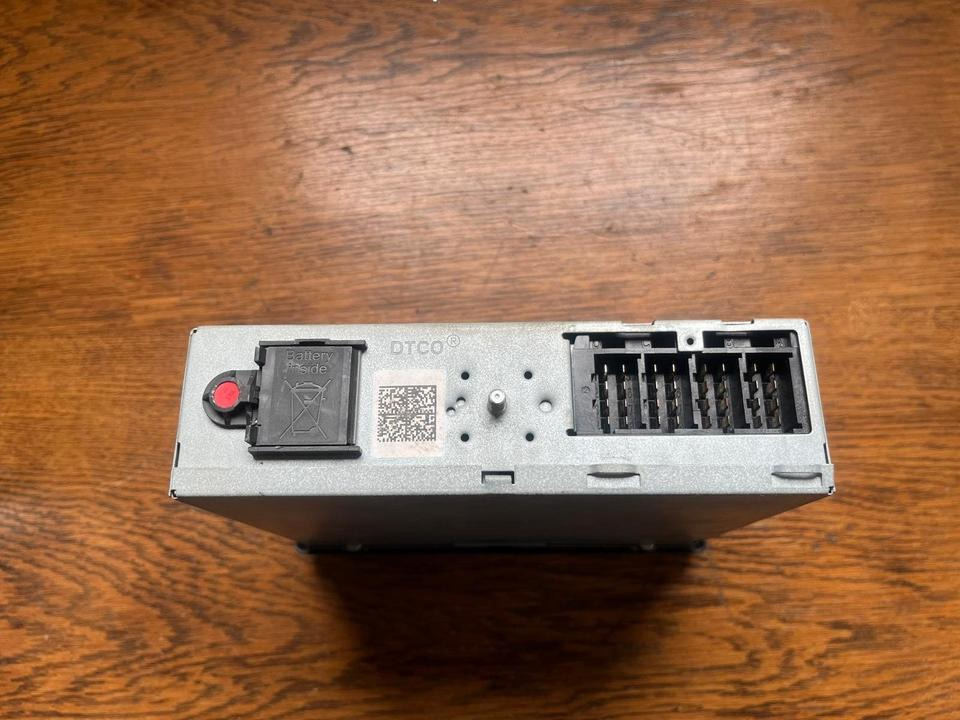 Mercedes Actros MP4 Tachograph A0024463633 - Tacógrafo para Camión: foto 4 Mercedes Actros MP4 Tachograph A0024463633 - Tacógrafo para Camión: foto 4