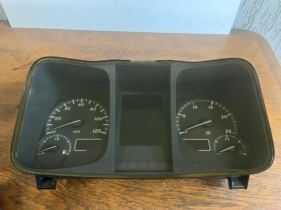 Mercedes Benz Actros MP4 Kombiinstrument / Tacho A9614466221 - Salpicadero para Camión: foto 2 Mercedes Benz Actros MP4 Kombiinstrument / Tacho A9614466221 - Salpicadero para Camión: foto 2