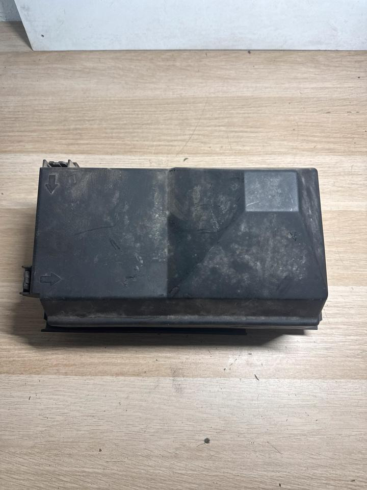 Mercedes Frontmodul CONTINENTAL A0004462661 - Unidad de control para Camión: foto 5 Mercedes Frontmodul CONTINENTAL A0004462661 - Unidad de control para Camión: foto 5