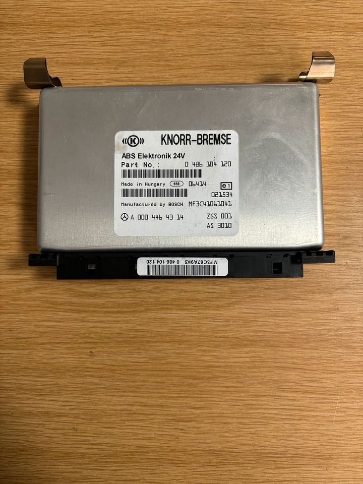 Mercedes KNORR BREMSE ABS Elektronik Steuergerät A0004464314 - Unidad de control para Camión: foto 1 Mercedes KNORR BREMSE ABS Elektronik Steuergerät A0004464314 - Unidad de control para Camión: foto 1