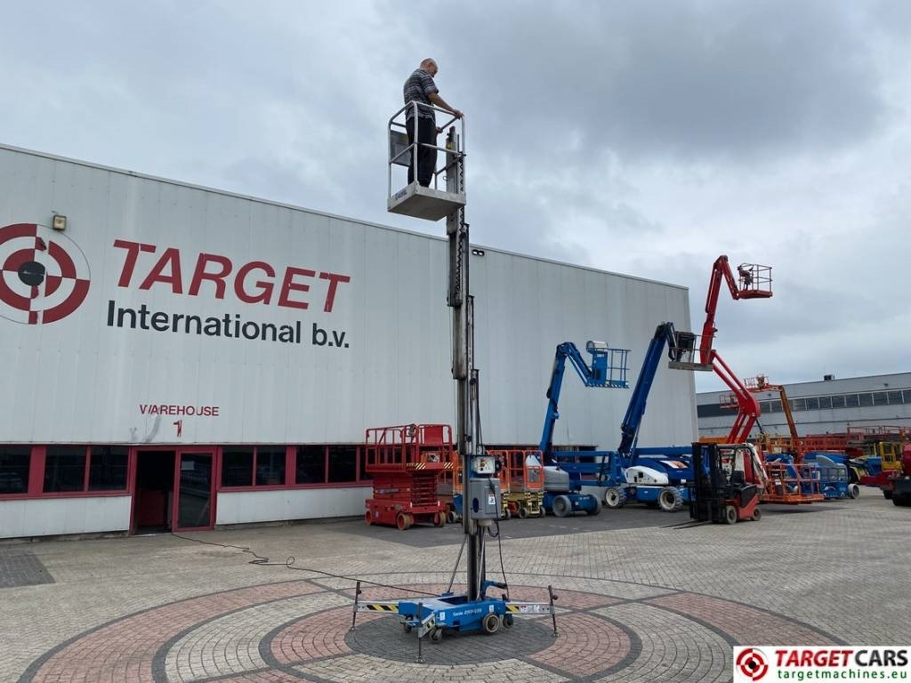 Genie AWP-25S Electric AC Vertical Mast Work Lift 950cm - Plataforma de mástil vertical: foto 5 Genie AWP-25S Electric AC Vertical Mast Work Lift 950cm - Plataforma de mástil vertical: foto 5