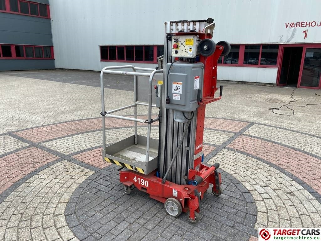 Genie AWP-30S Electric AC Vertical Mast Work Lift 1100cm - Plataforma de mástil vertical: foto 4 Genie AWP-30S Electric AC Vertical Mast Work Lift 1100cm - Plataforma de mástil vertical: foto 4