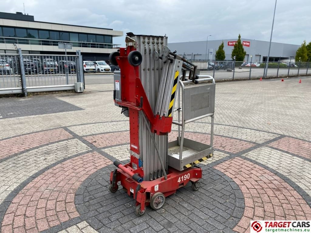 Genie AWP-30S Electric AC Vertical Mast Work Lift 1100cm - Plataforma de mástil vertical: foto 3 Genie AWP-30S Electric AC Vertical Mast Work Lift 1100cm - Plataforma de mástil vertical: foto 3