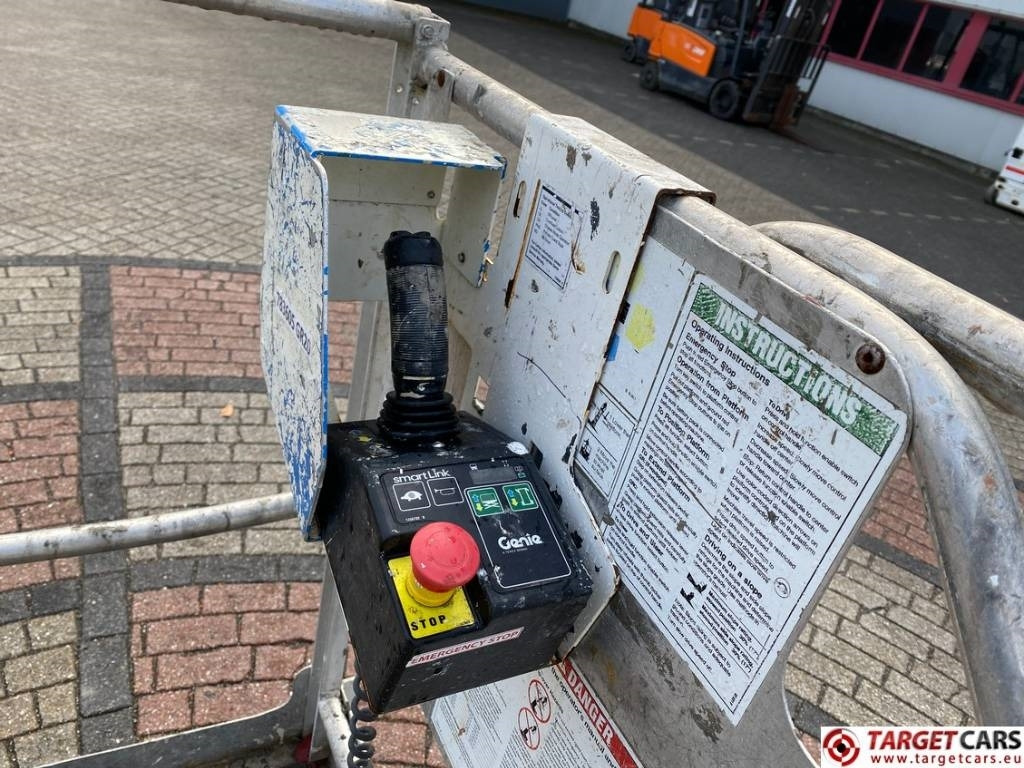 Plataforma de mástil vertical Genie GR-20 RunAbout Electric Vertical Mast Lift 802cm: foto 9 Plataforma de mástil vertical Genie GR-20 RunAbout Electric Vertical Mast Lift 802cm: foto 9