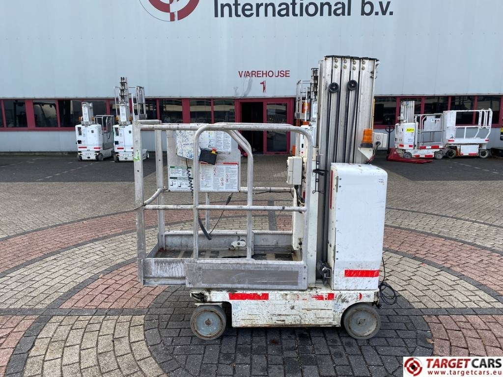 Plataforma de mástil vertical Genie GR-20 RunAbout Electric Vertical Mast Lift 802cm: foto 5 Plataforma de mástil vertical Genie GR-20 RunAbout Electric Vertical Mast Lift 802cm: foto 5